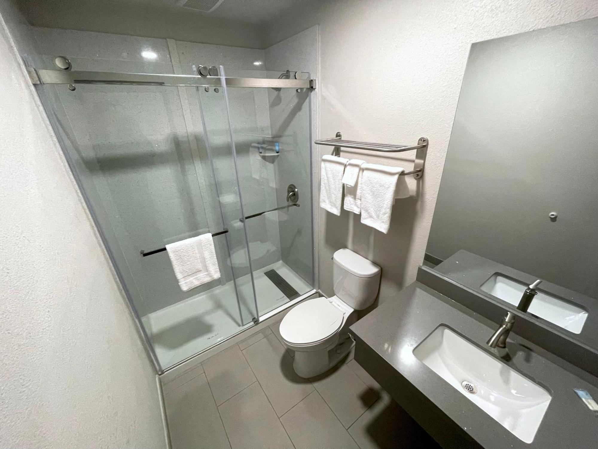 Sequoia Motel Фресно Екстериор снимка